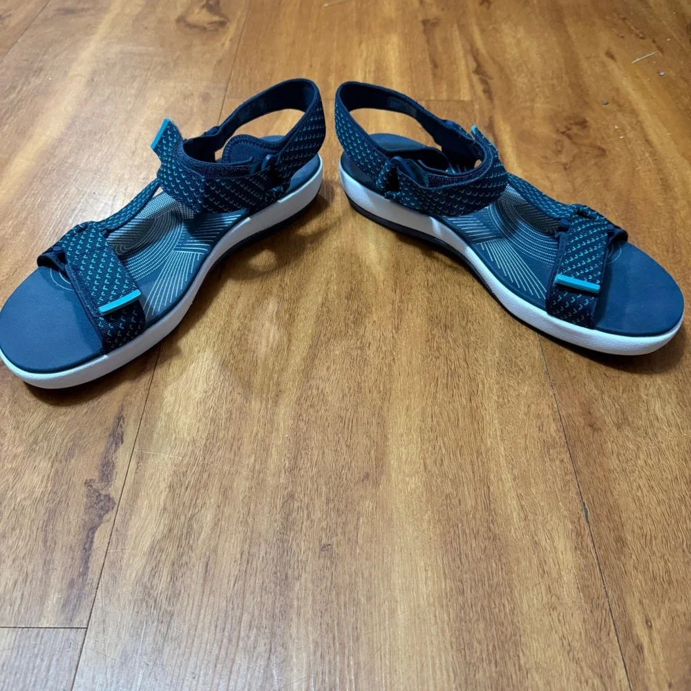 Clarks Sandals Womens 11M Navy Arla Glison Cloudsteppers Strappy Sporty 26126598